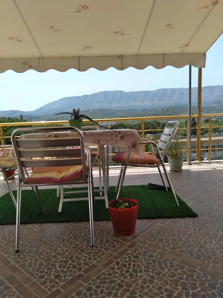 Pensionat Sara Guesthouse Berat