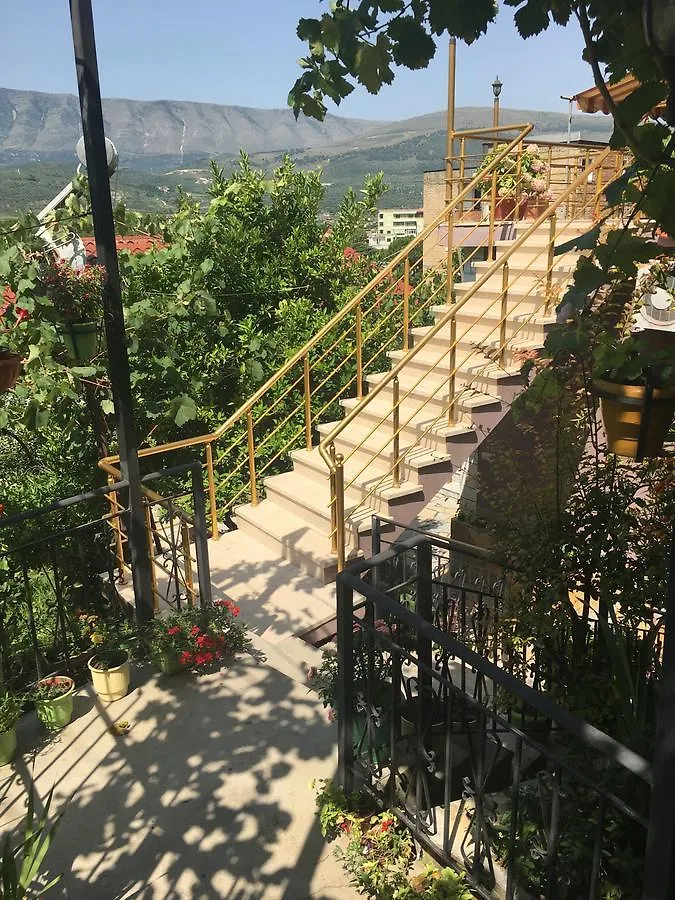 Sara Guesthouse Berat